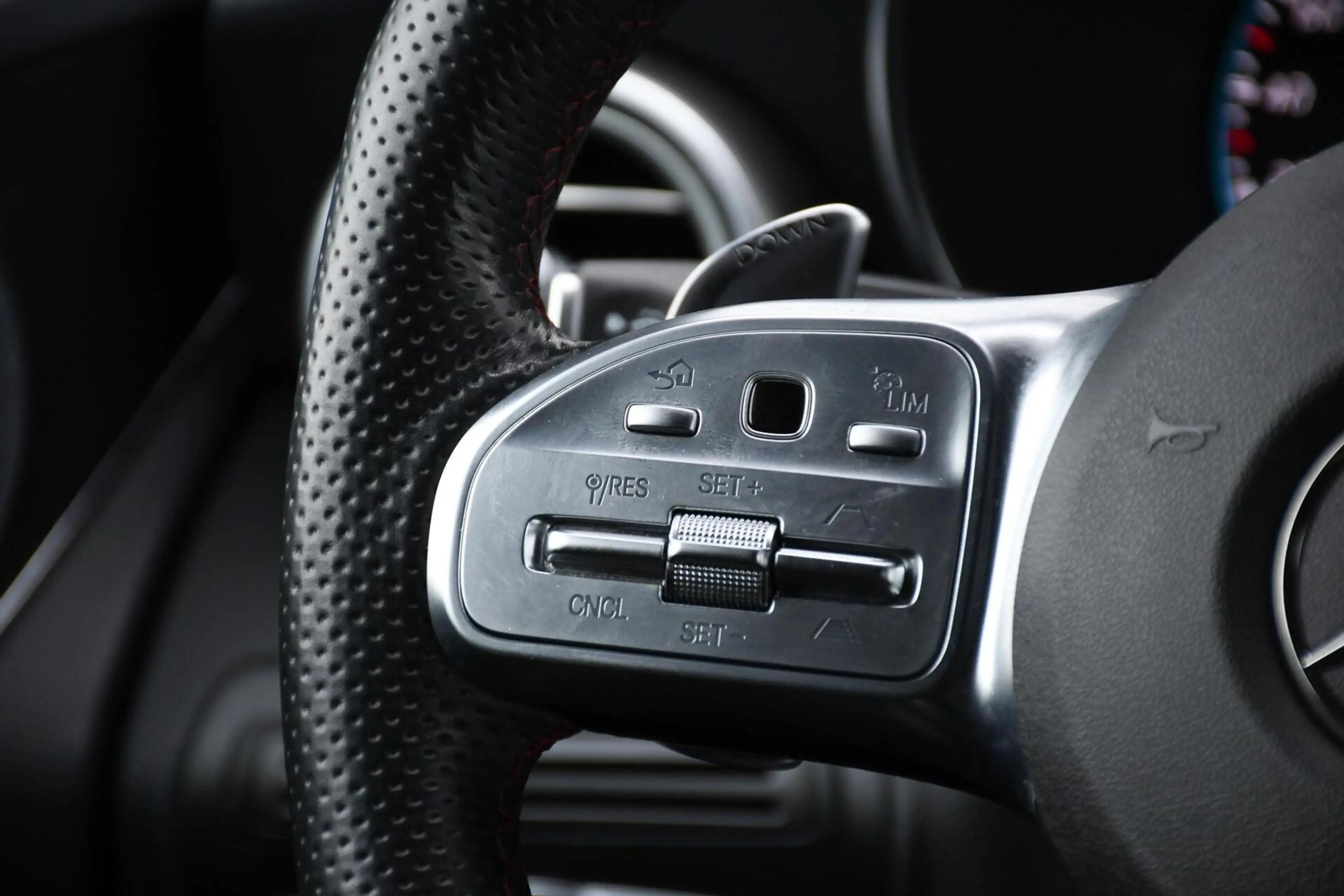 Mercedes-Benz GLC 43 AMG 4MATIC Premium Plus 391PK sfeerverlichting — photo 10