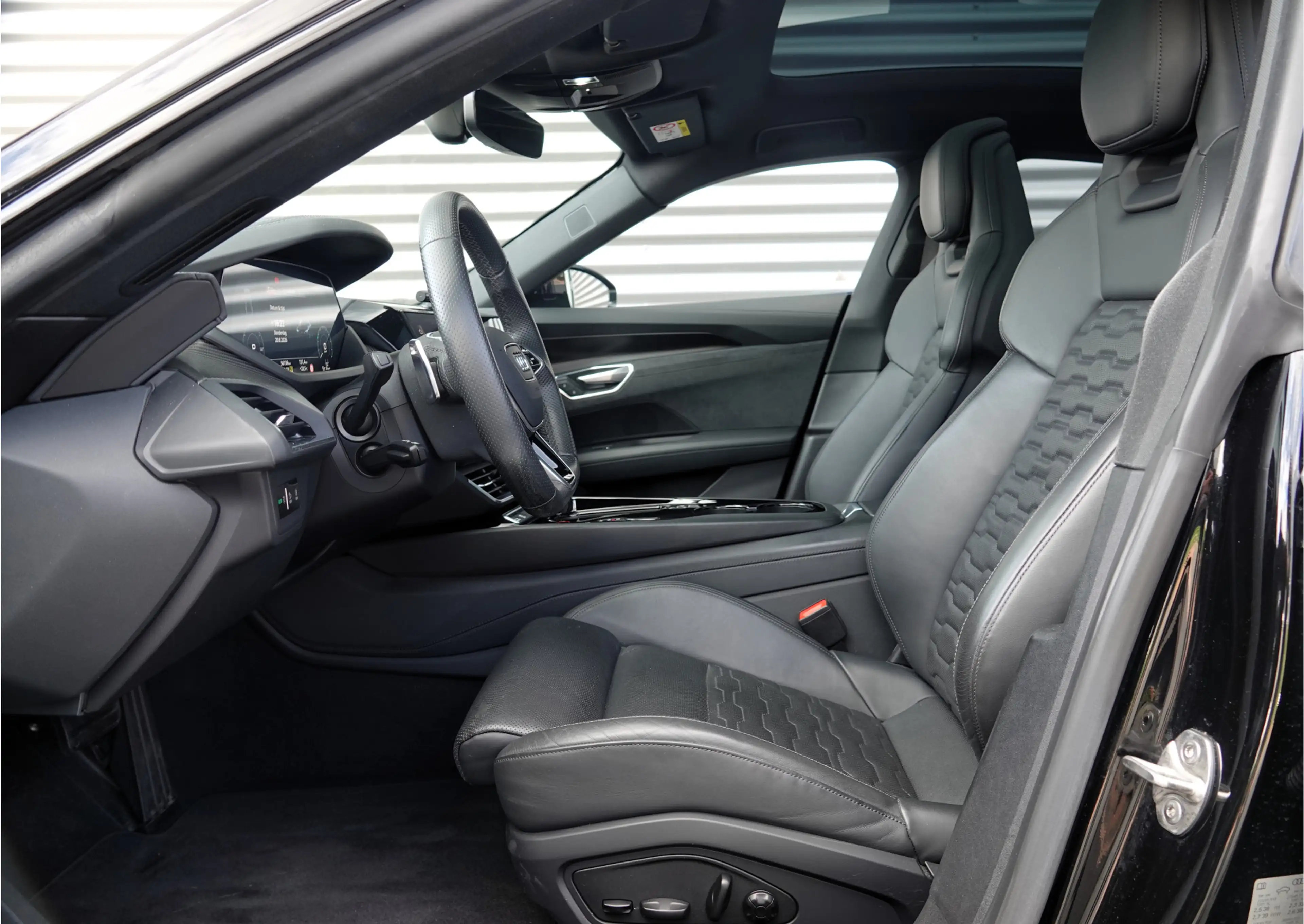 Audi e-tron GT GT edition ZERO 93 kWh S-Line | Panodak | B&O | Sp — photo 4