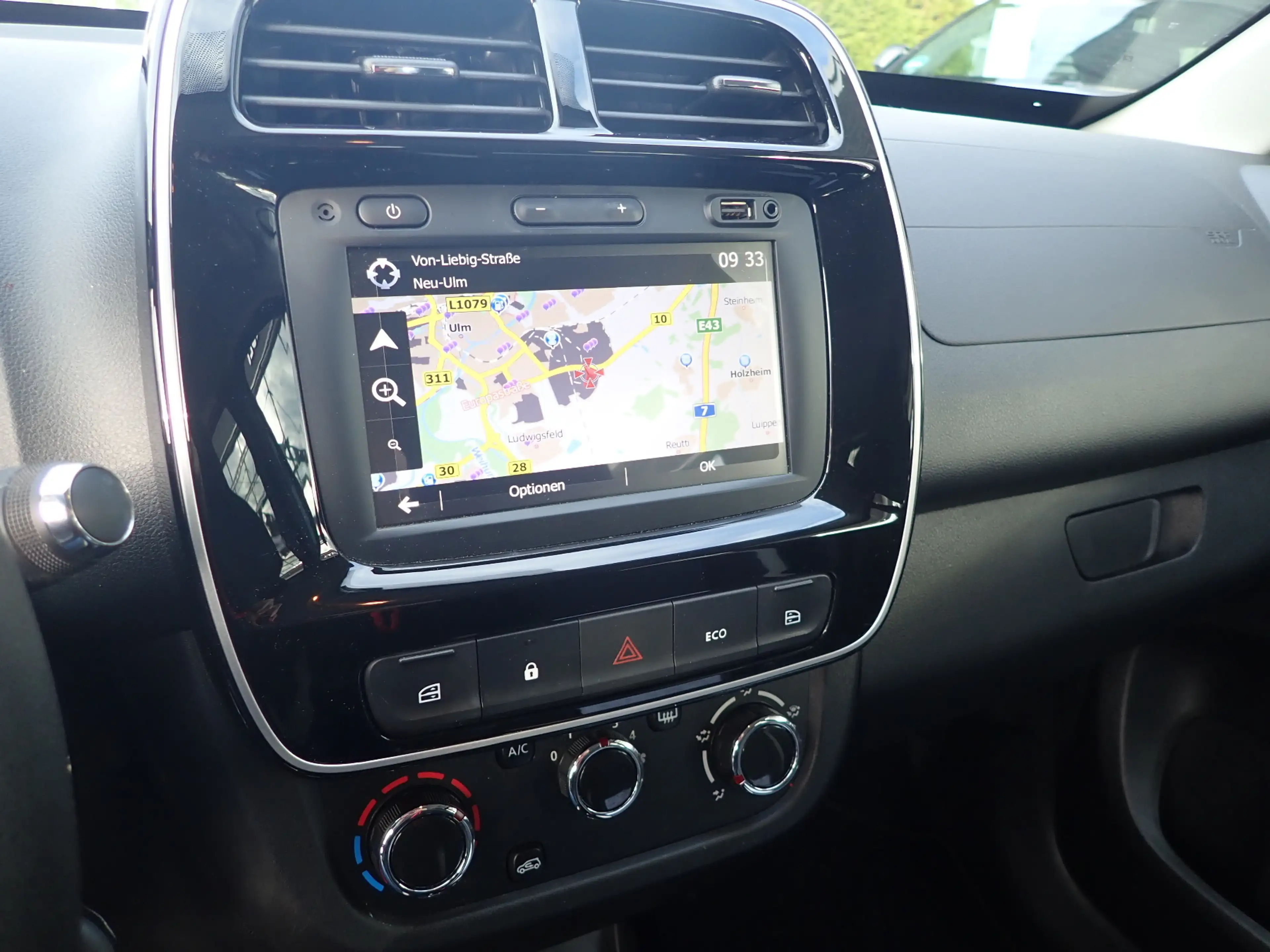Dacia Spring Electric 45 Essential — photo 11