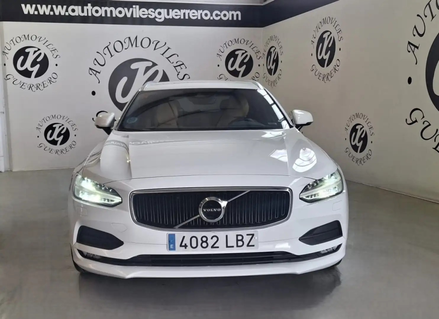 Volvo V90 D4 Business Plus Aut. 190 Blanco - 1