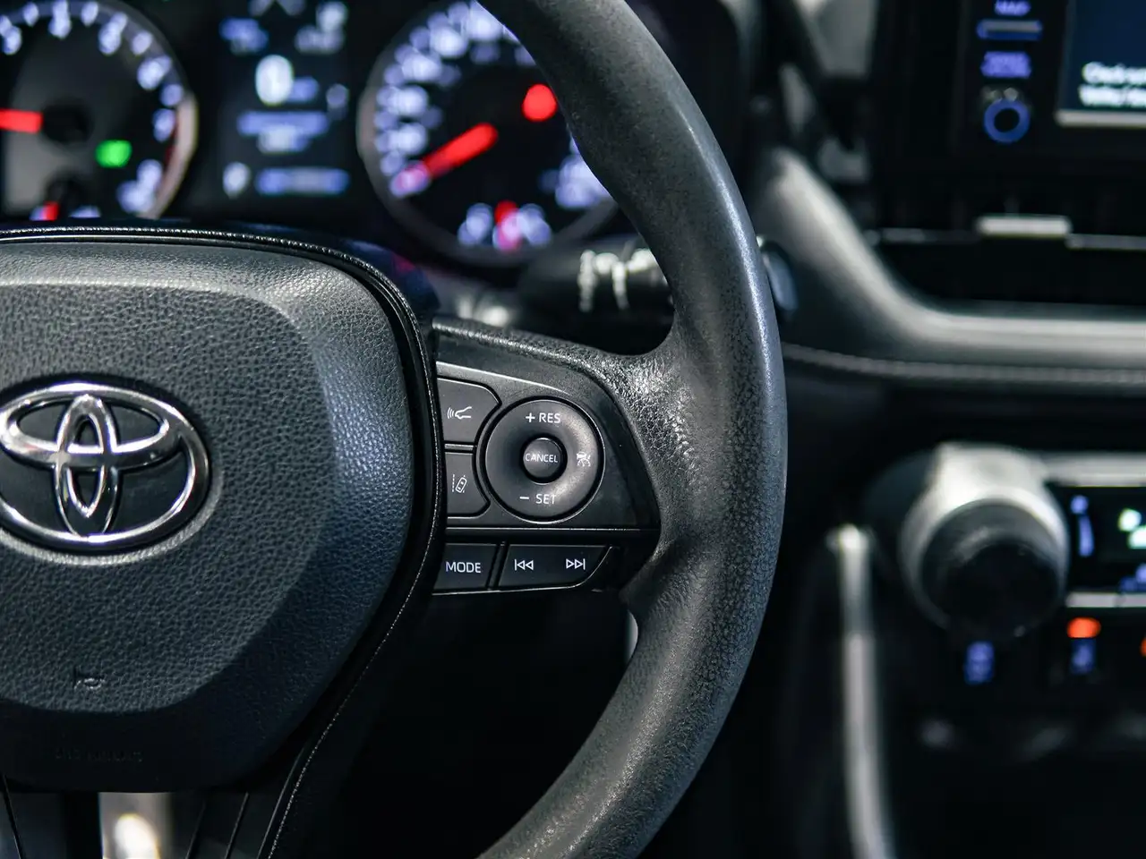 Toyota RAV 4 снимка Toyota RAV 4
