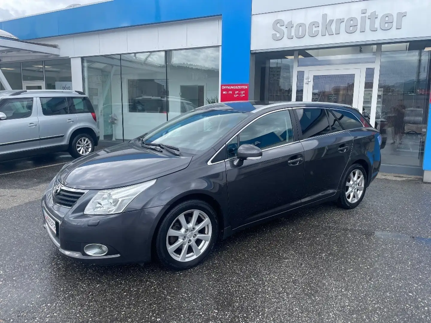 Toyota Avensis 2,0 D4-D 125 DPF Comfort*XENON*AHK*TEMPO*SZH Grau - 2
