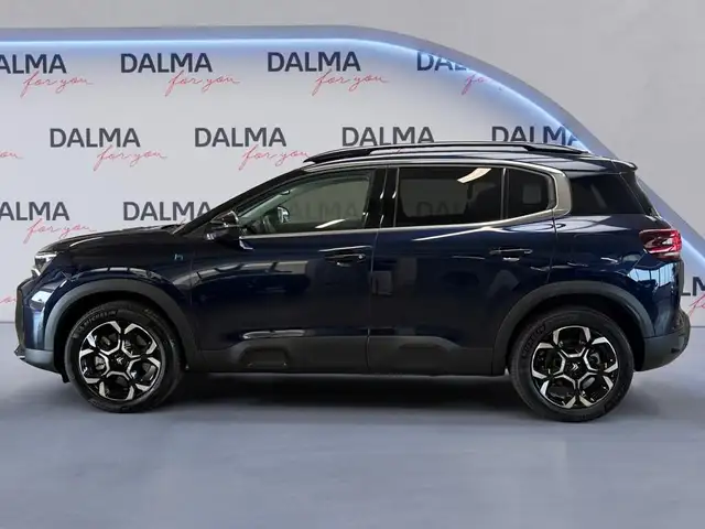 Citroen C5 Aircross view 2