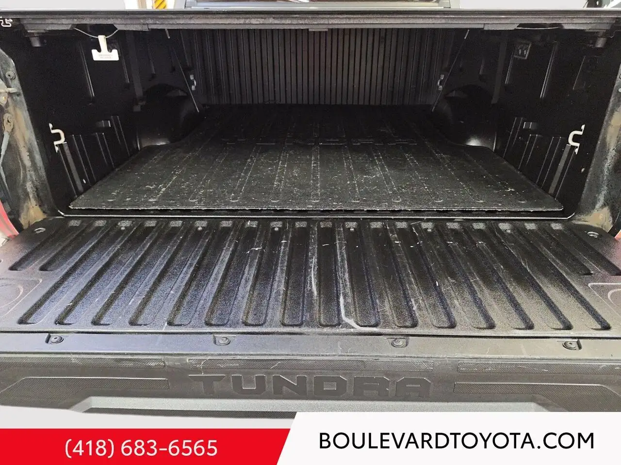 Toyota Tundra снимка Toyota Tundra