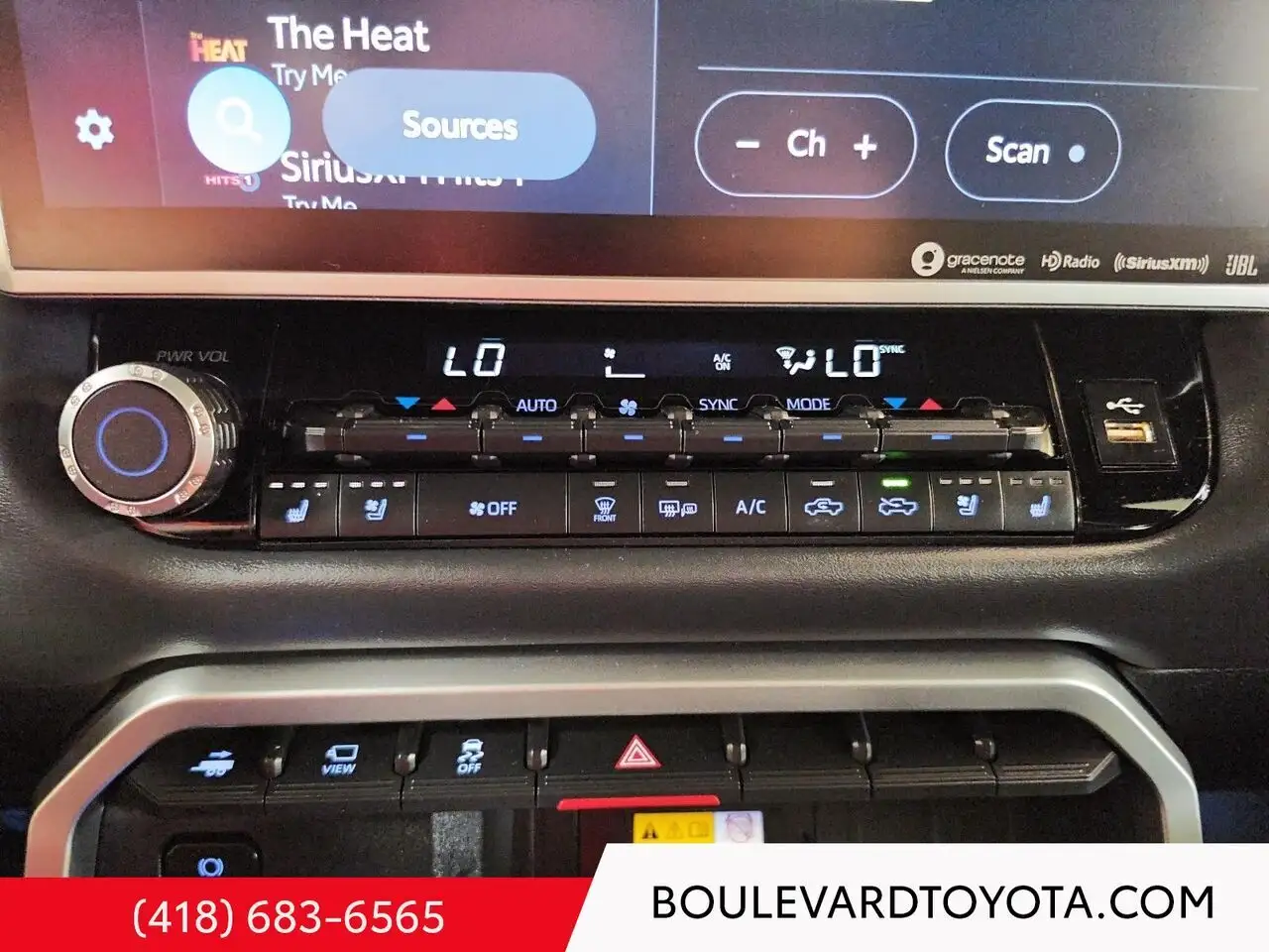 Toyota Tundra снимка Toyota Tundra