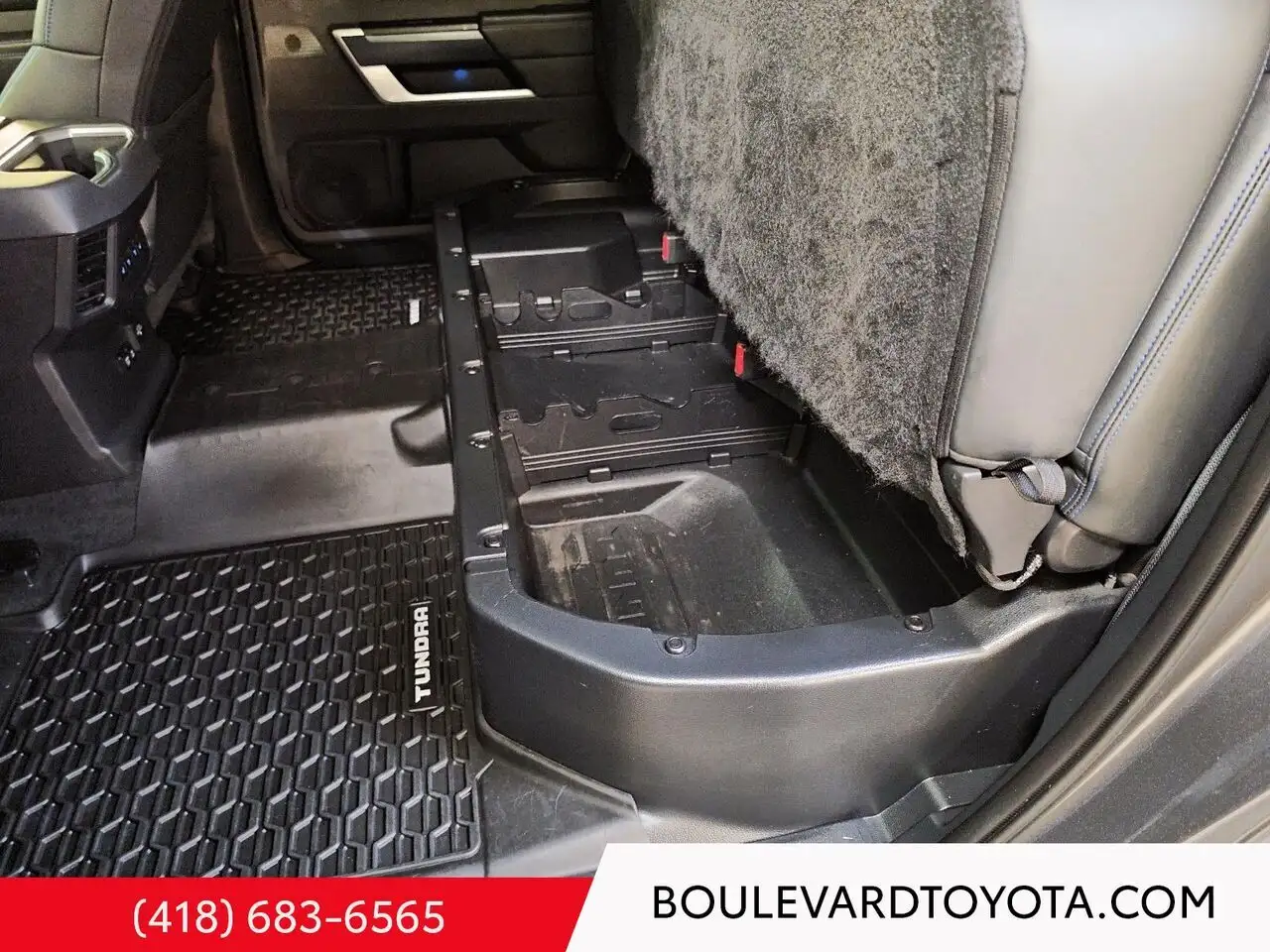 Toyota Tundra снимка Toyota Tundra