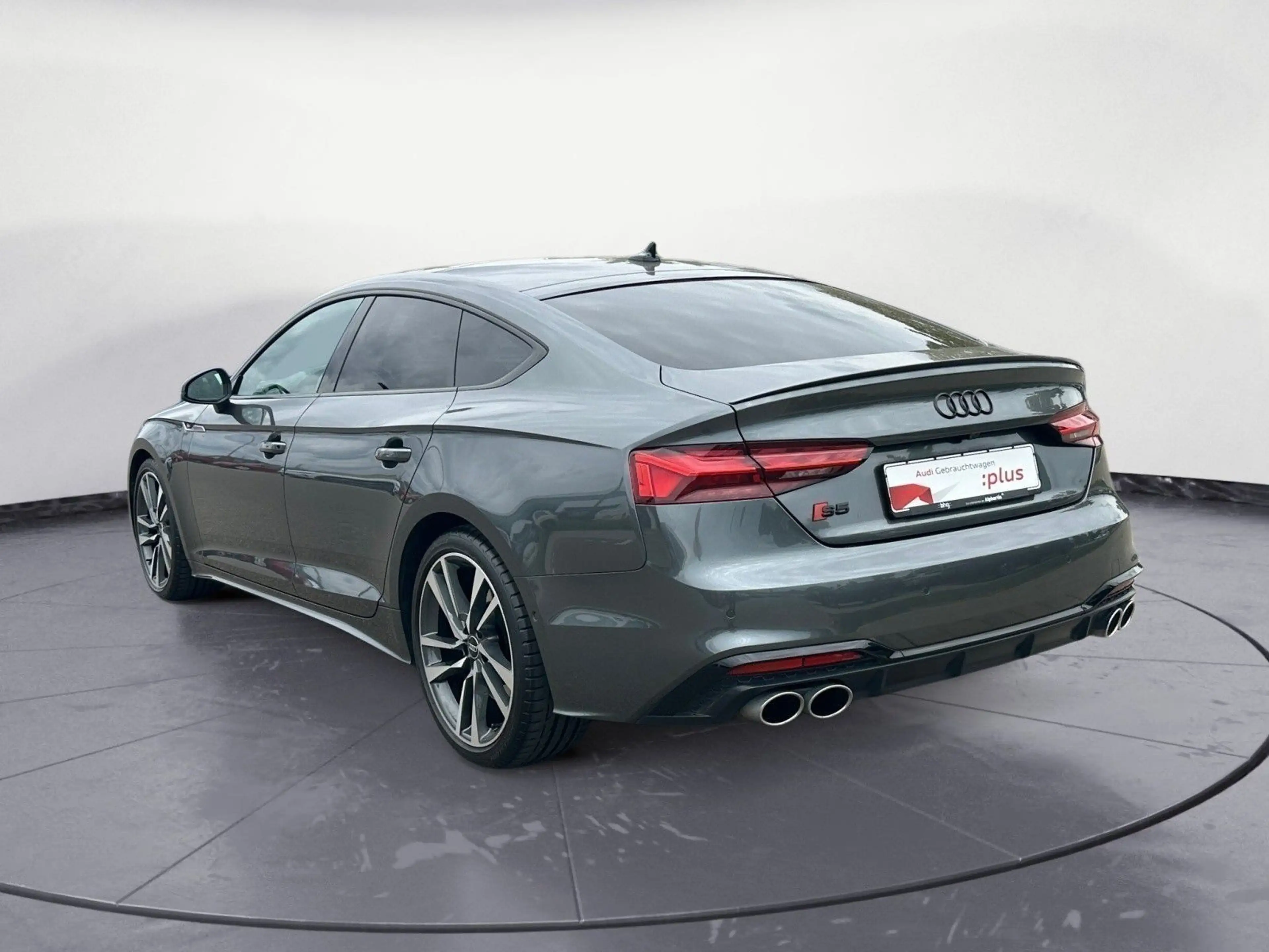 Audi S5 . — photo 4