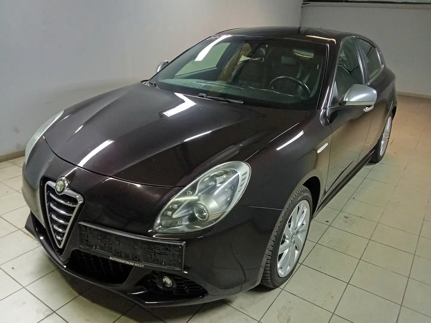 Alfa Romeo Giulietta Turismo Noir - 1