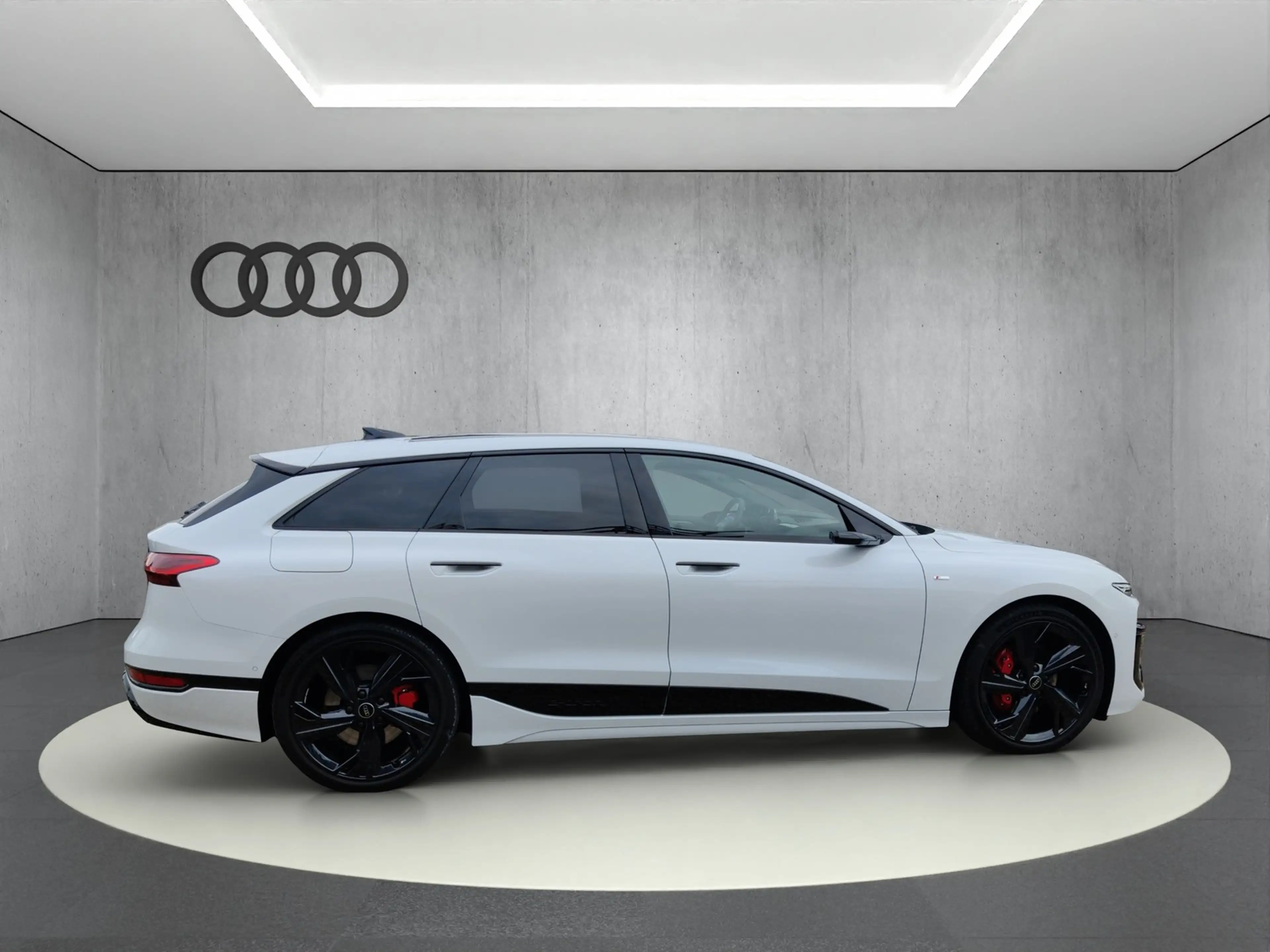 Audi A6 e-tron S line quattro* — photo 5