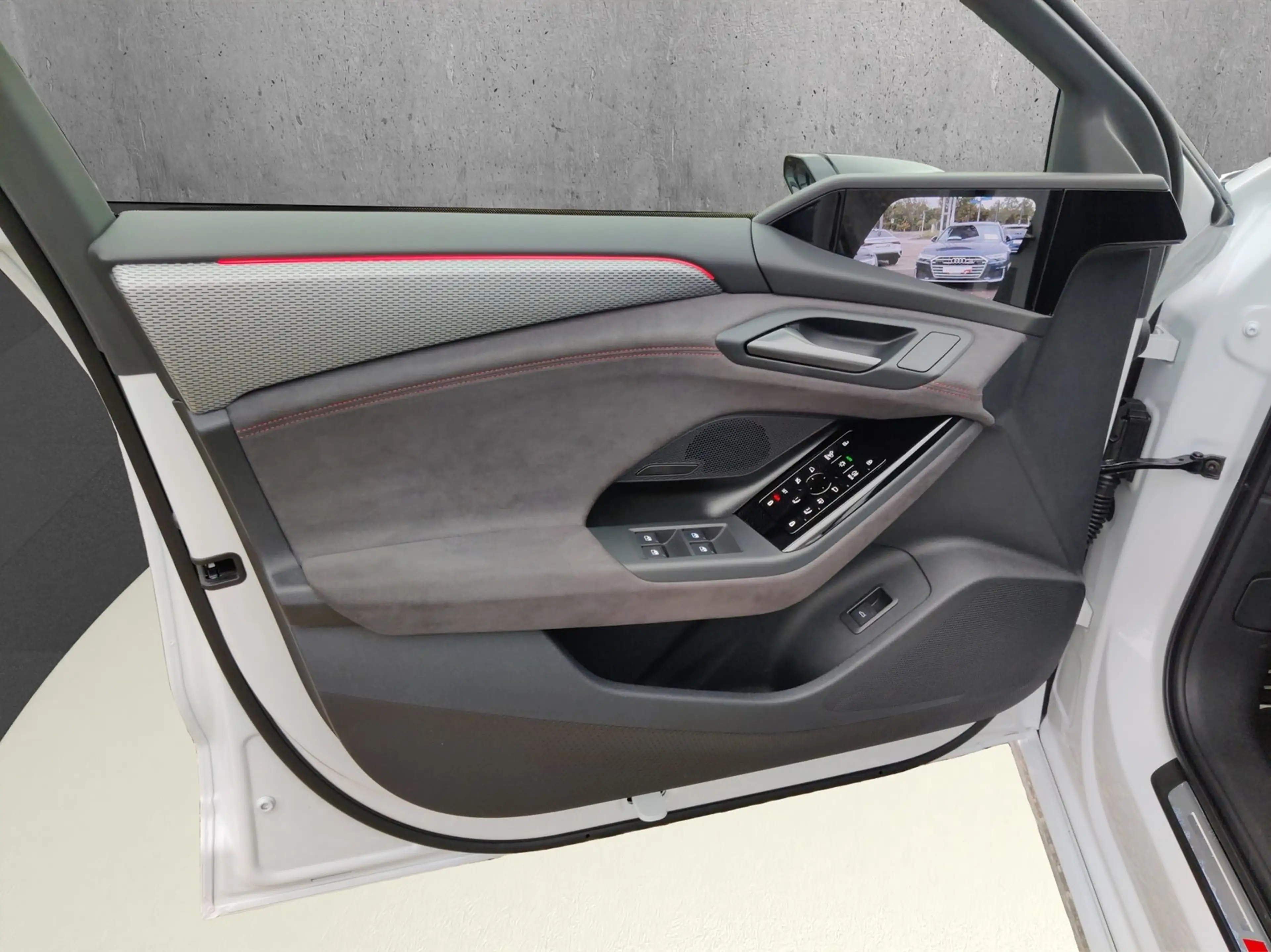 Audi A6 e-tron S line quattro* — photo 10