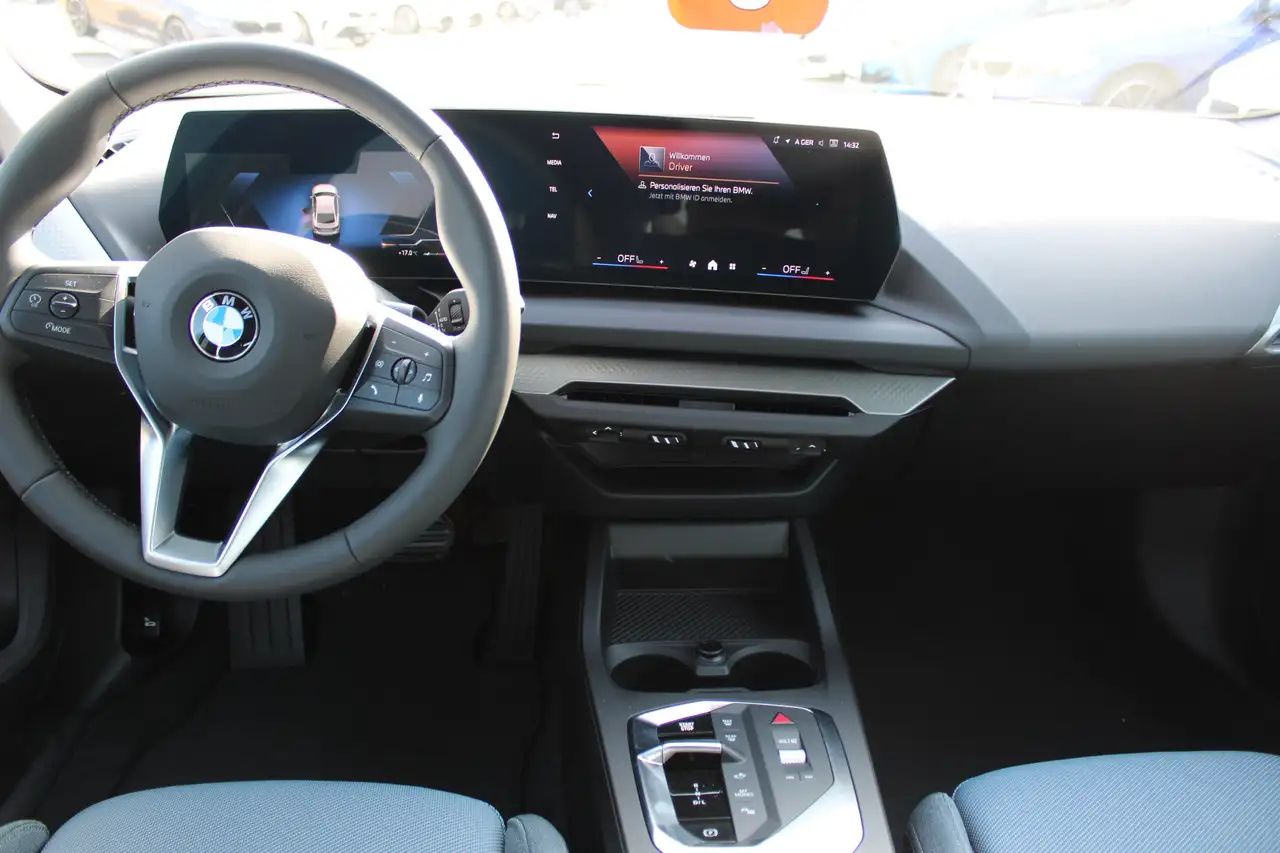 BMW 216 M Sport Design DAB Parkassistent Klimaaut. 11