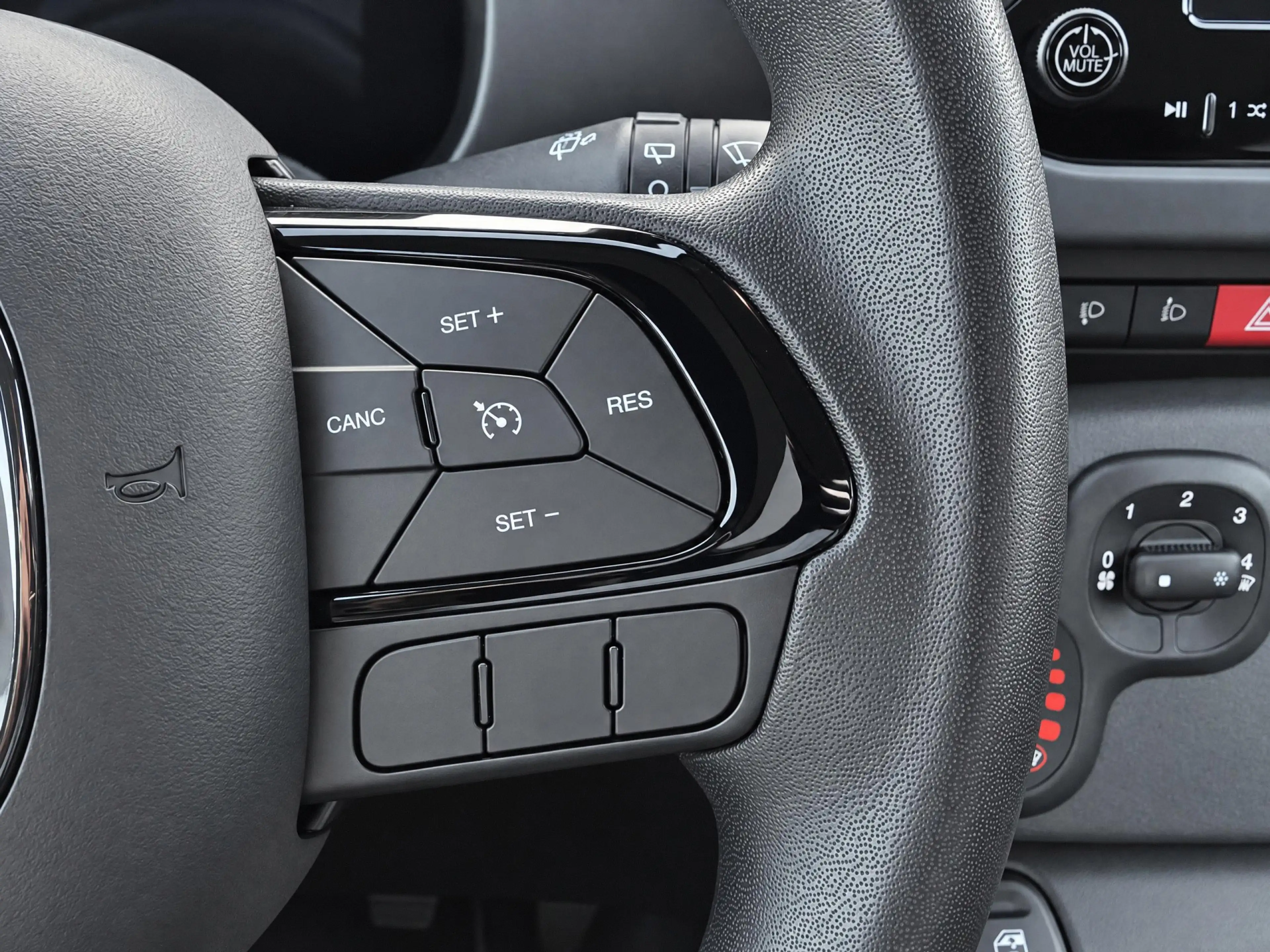 Fiat Panda 1.0 Hybrid City — photo 11
