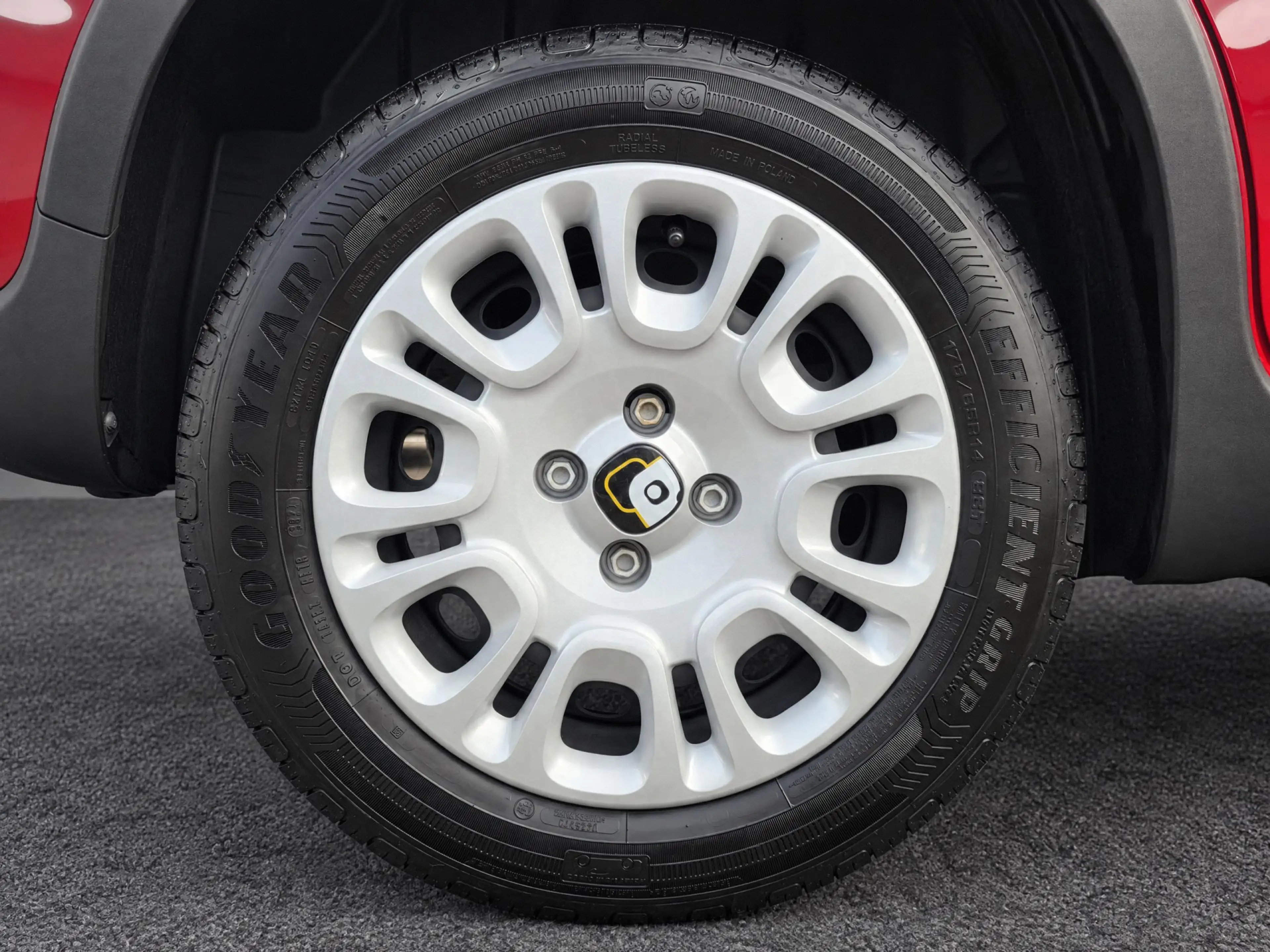 Fiat Panda 1.0 Hybrid City — photo 9