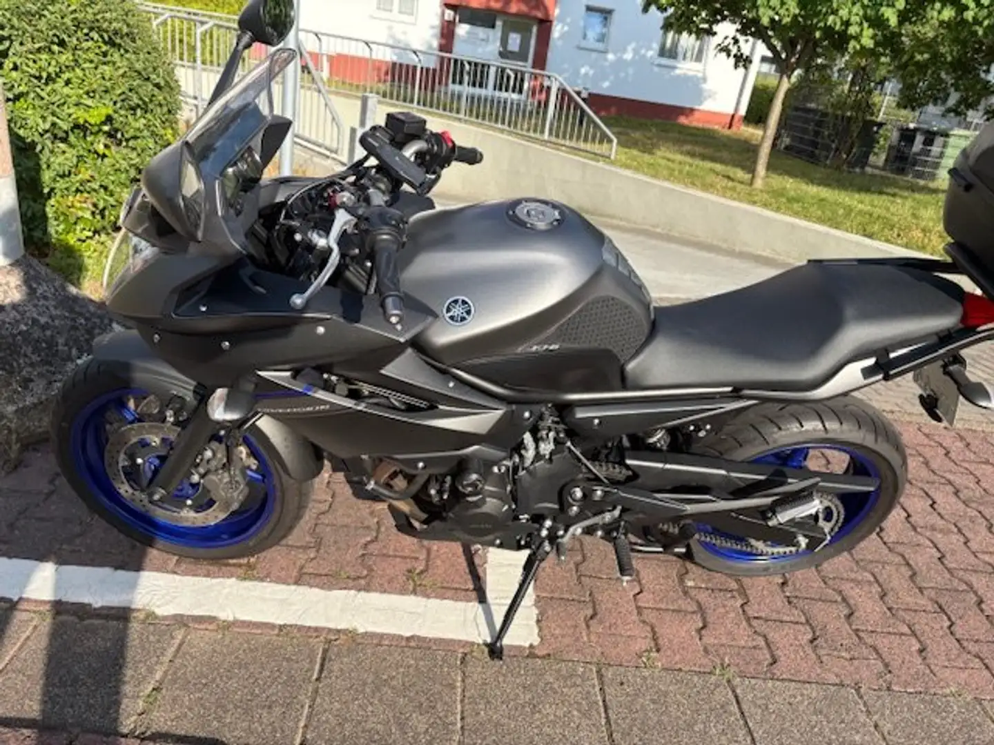 Yamaha XJ 6 Diversion Grijs - 1
