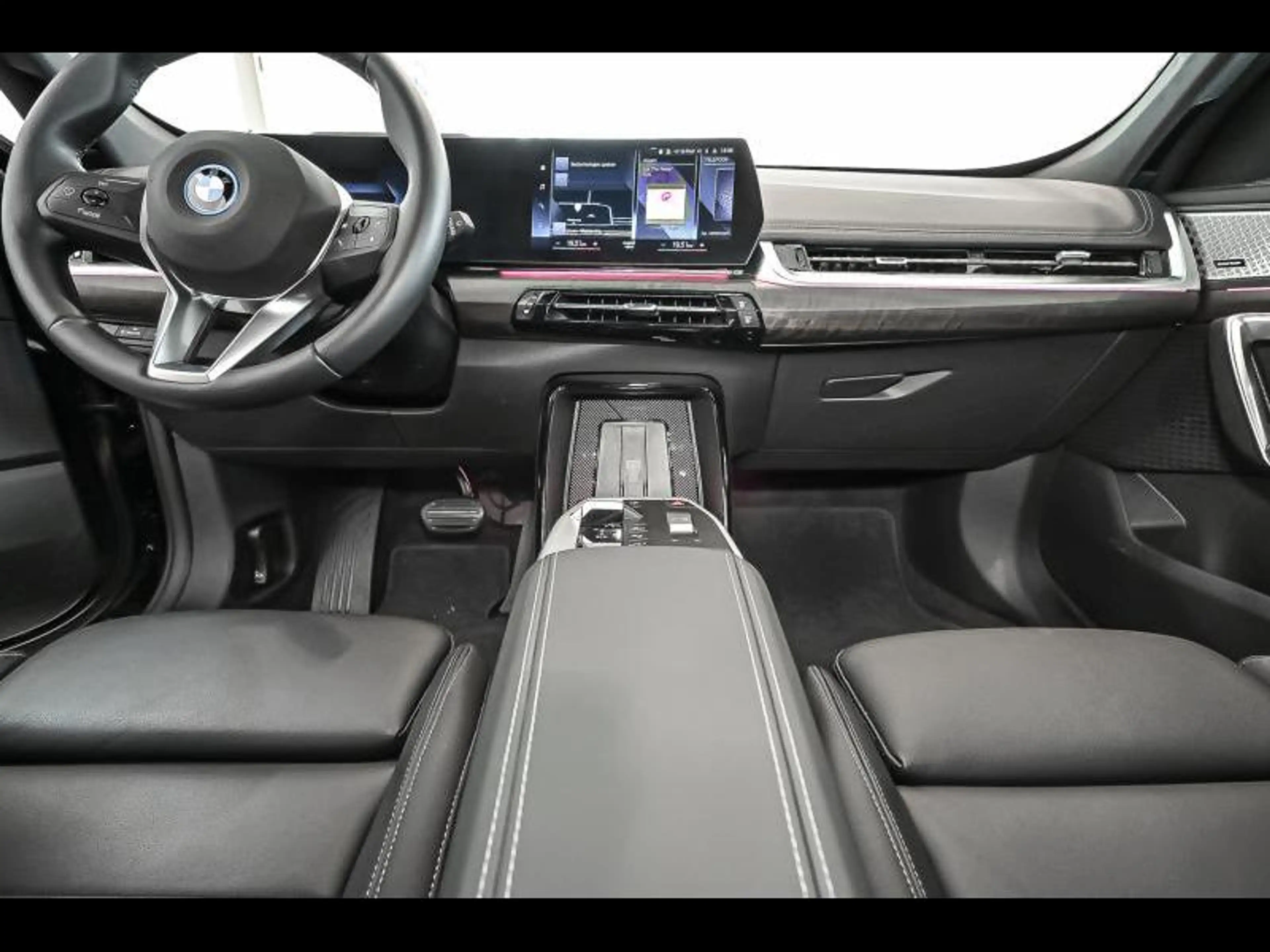 BMW iX1 xDrive30|xLine|H&K|HUD|360Cam — photo 5