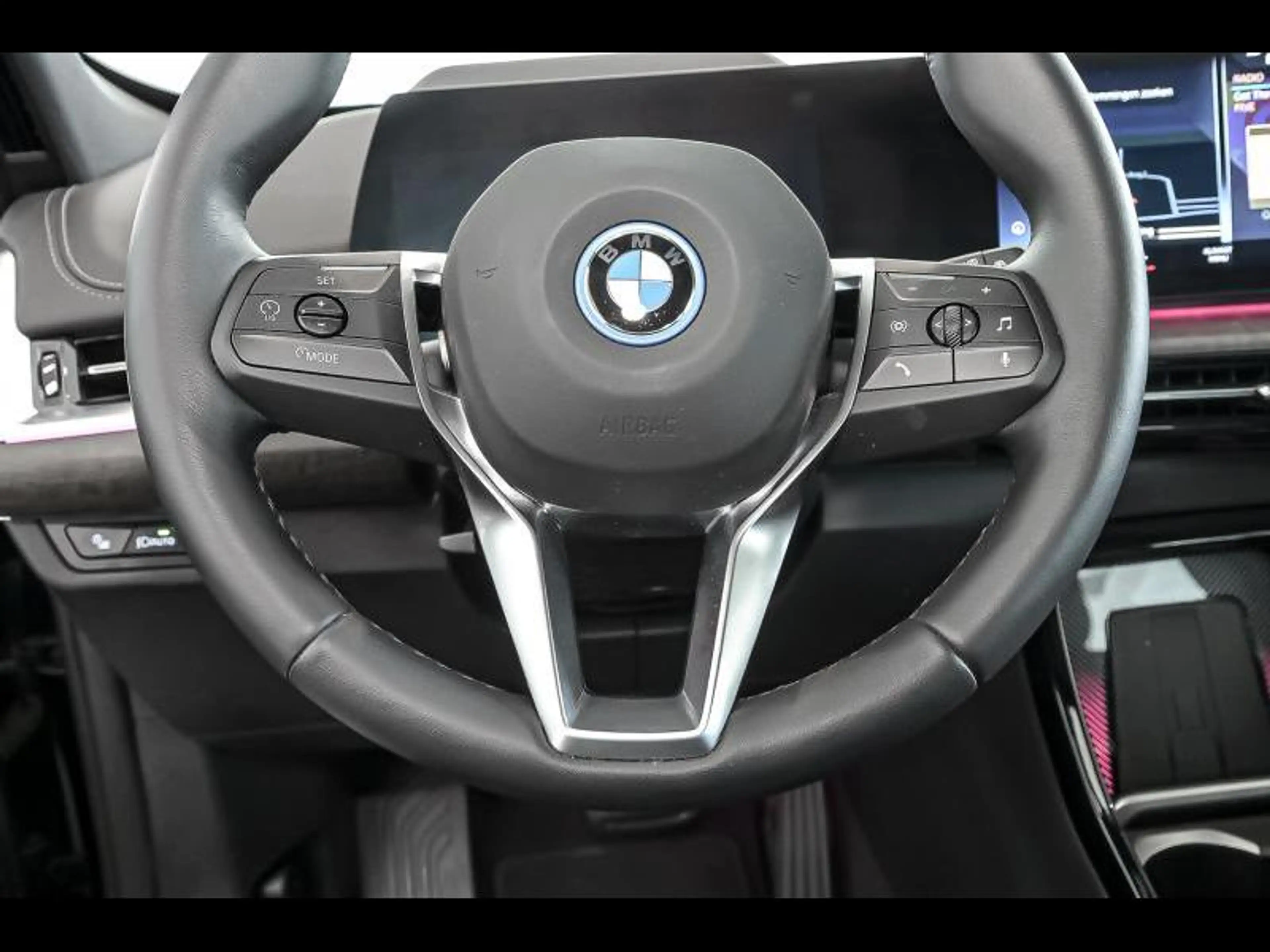 BMW iX1 xDrive30|xLine|H&K|HUD|360Cam — photo 7