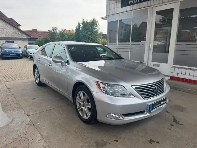 Lexus LS 460 Kamera Automatik Schiebdach Navi