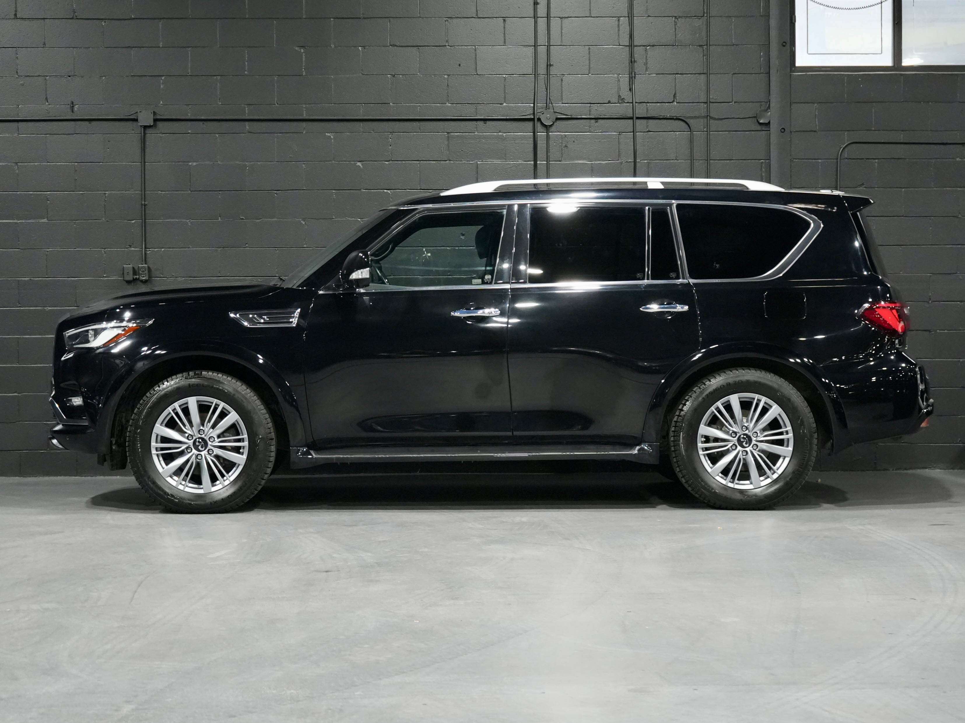 2021 Infiniti QX80