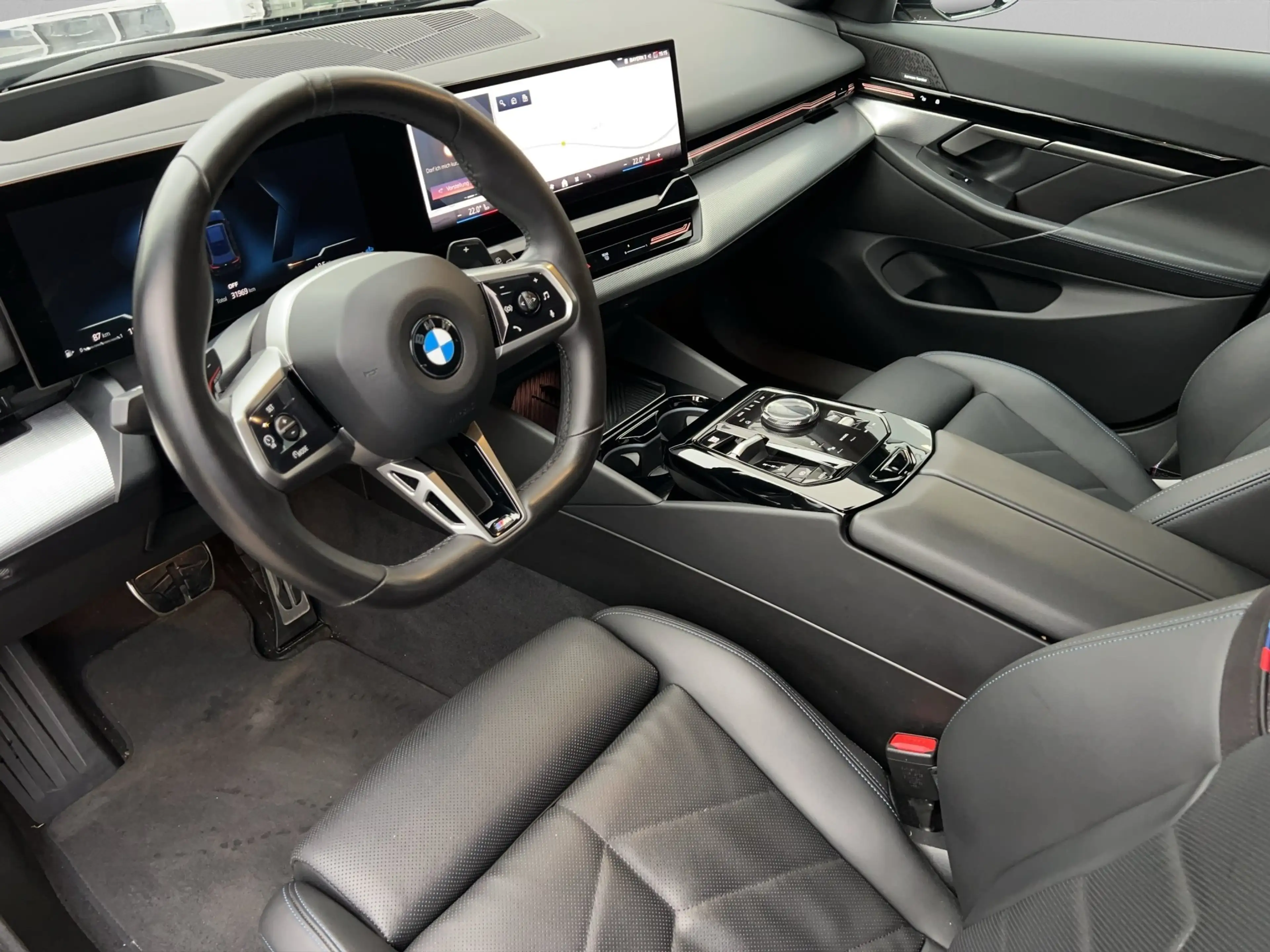 BMW 520 d xDrive Touring M-Pro ACC 360° Sitzbelüft. AHK — photo 6