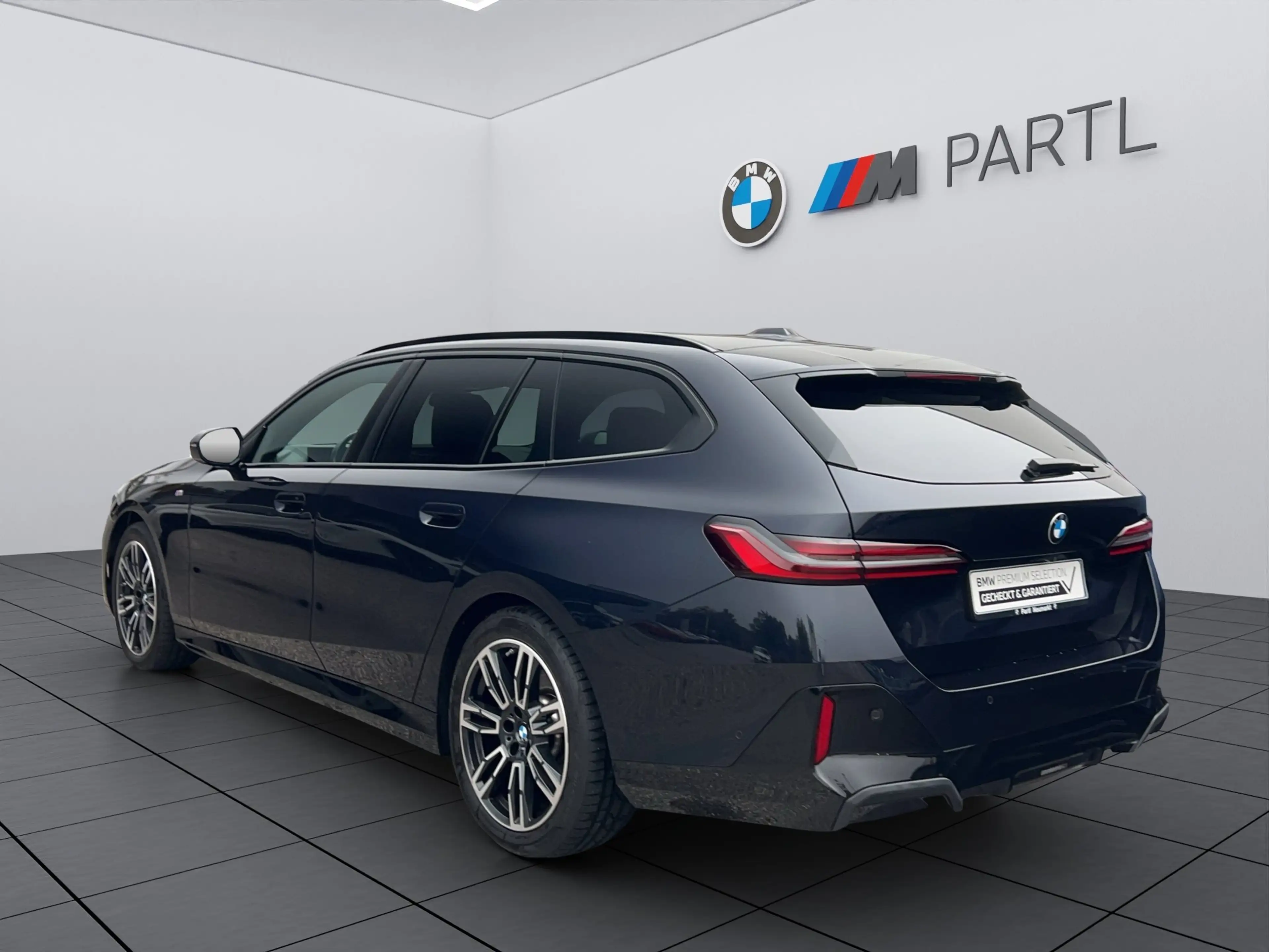 BMW 520 d xDrive Touring M-Pro ACC 360° Sitzbelüft. AHK — photo 3