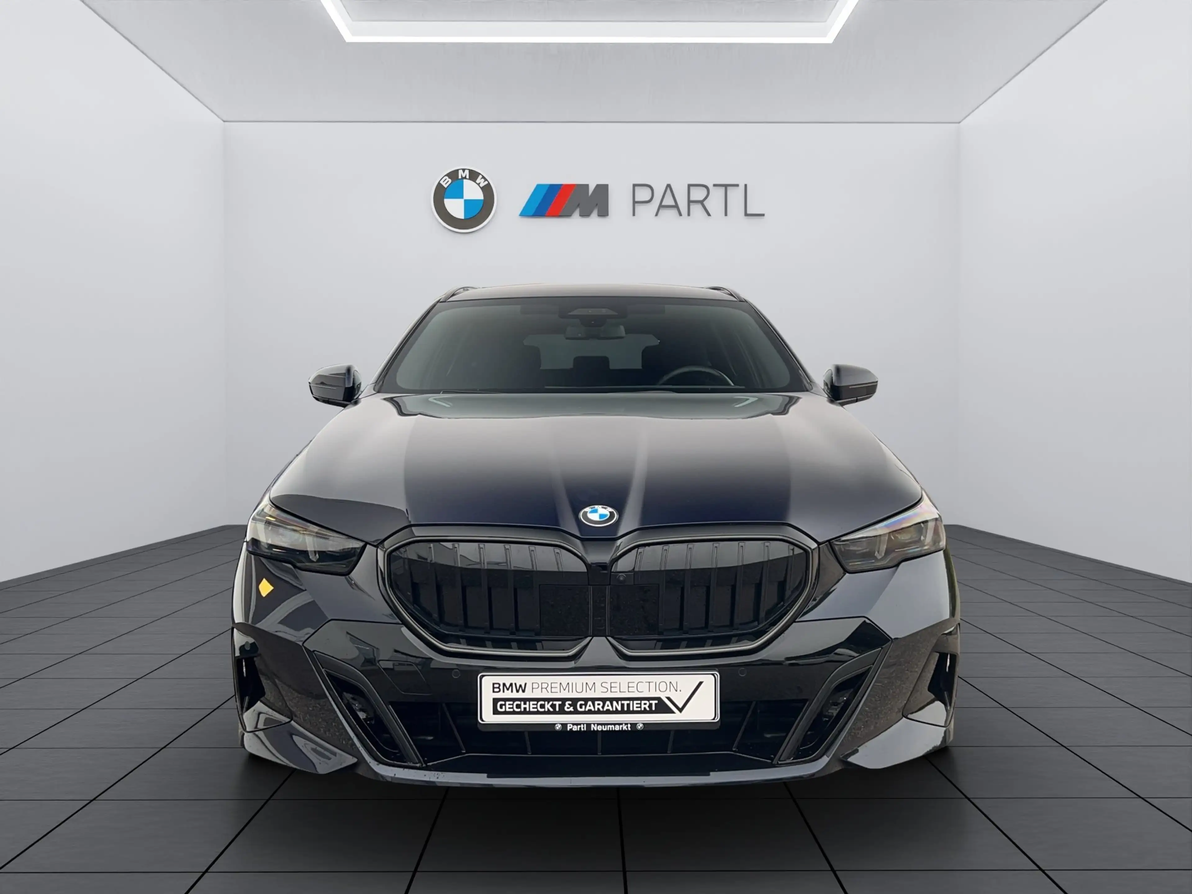 BMW 520 d xDrive Touring M-Pro ACC 360° Sitzbelüft. AHK — photo 2