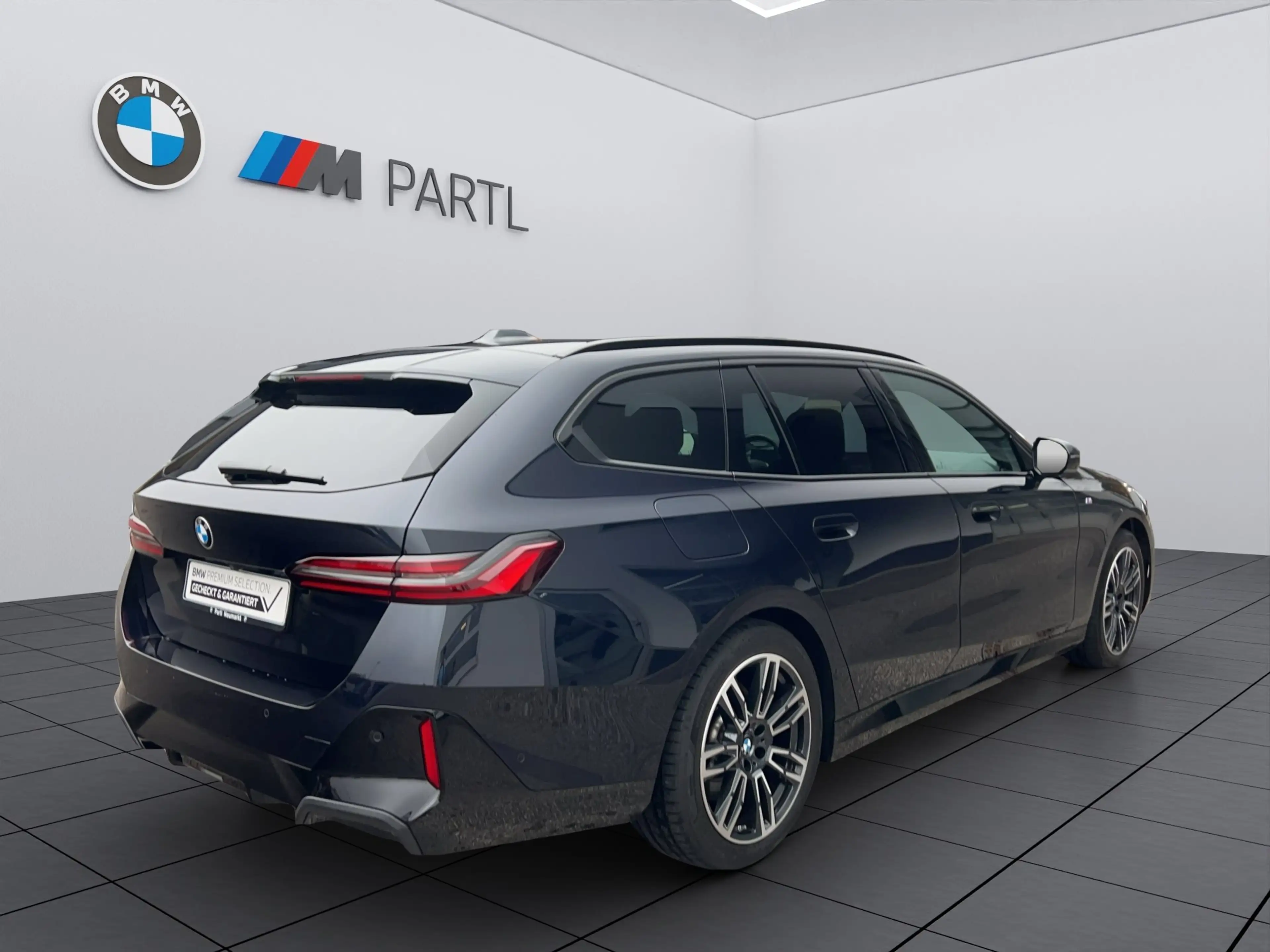 BMW 520 d xDrive Touring M-Pro ACC 360° Sitzbelüft. AHK — photo 4