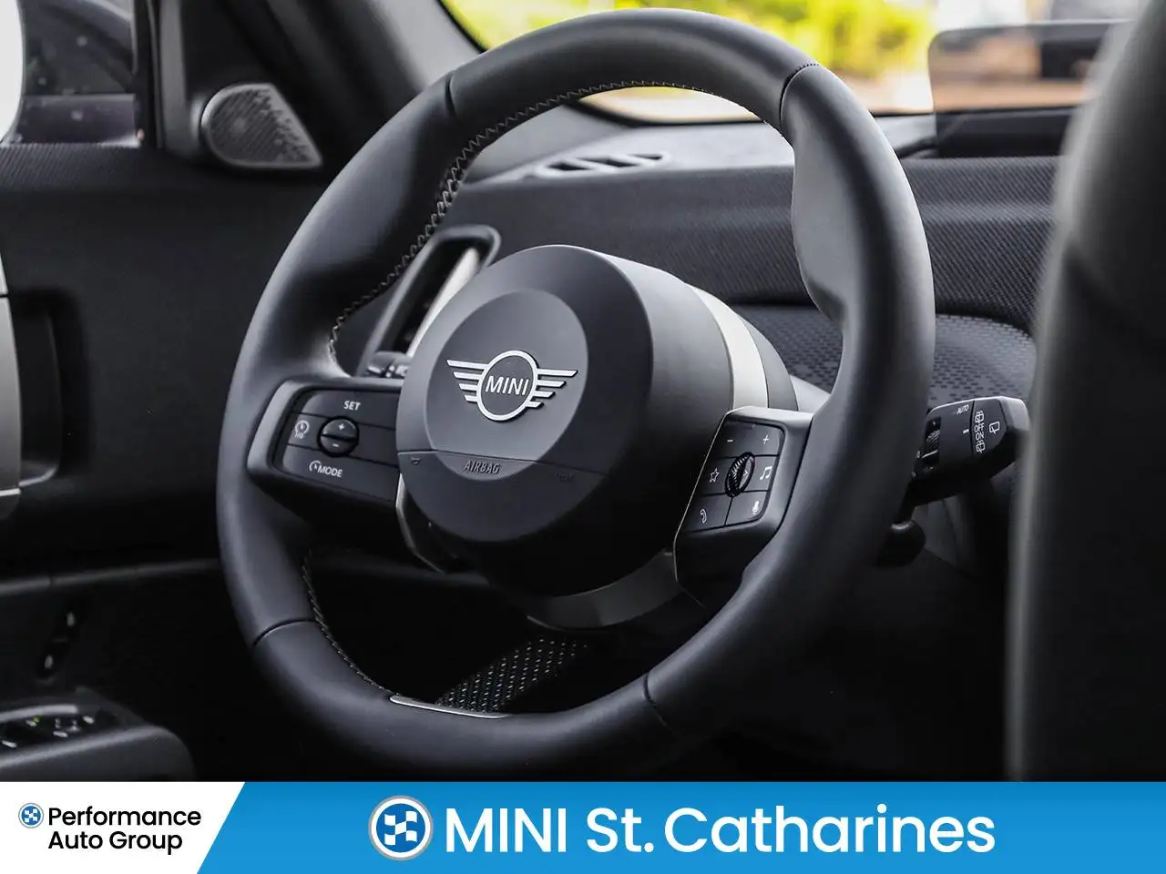 MINI Countryman снимка MINI Countryman