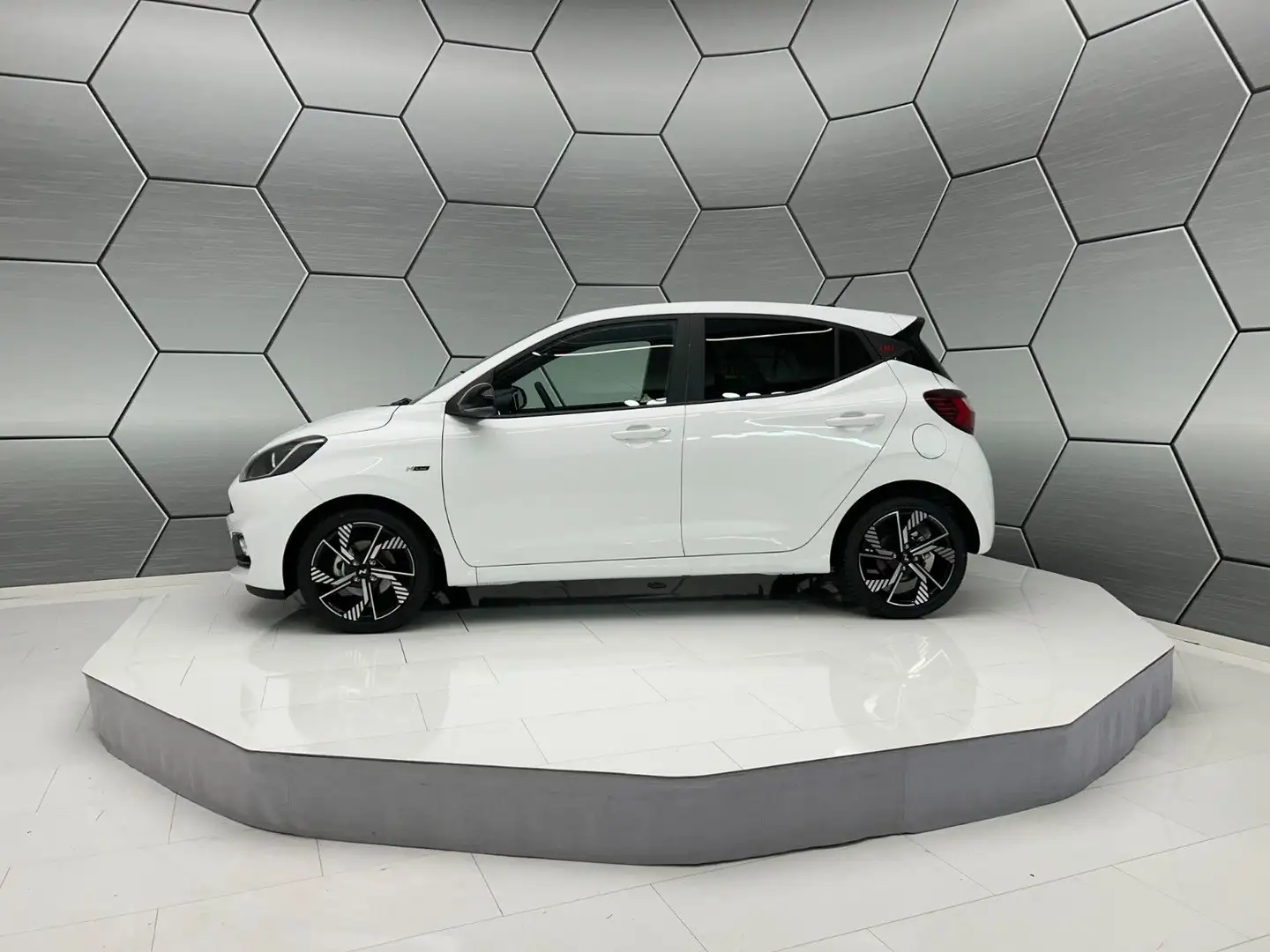 Hyundai i10 N Line 1.0 T-GDi Komfort-Paket Sitzheizung Weiß - 2