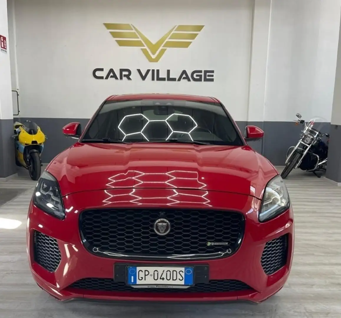 Jaguar E-Pace E-Pace 2.0D 240 CV AWD aut. R-Dynamic HSE Rosso - 1