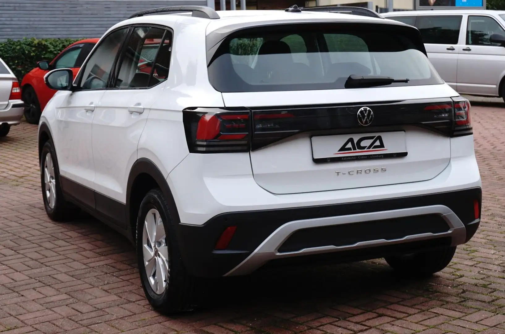 Volkswagen T-Cross 1.0 TSI 70 kW Life Weiß - 2