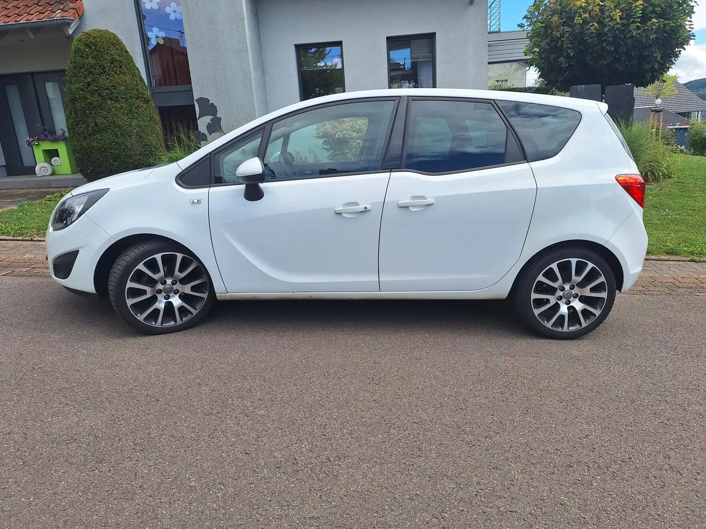 Opel Meriva 1.4 ecoflex Design Edition Alb - 1