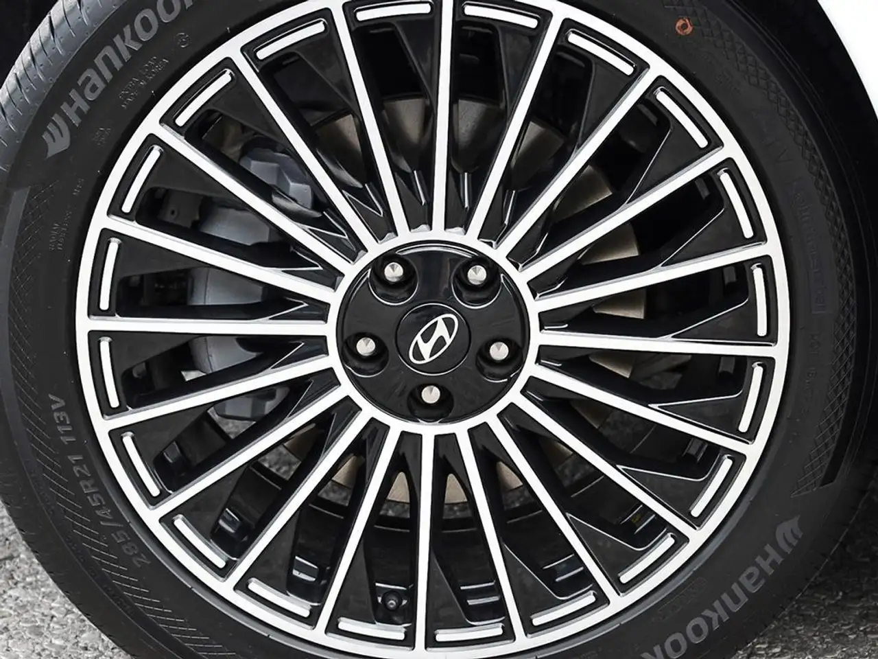 Hyundai IONIQ 9 снимка Hyundai IONIQ 9