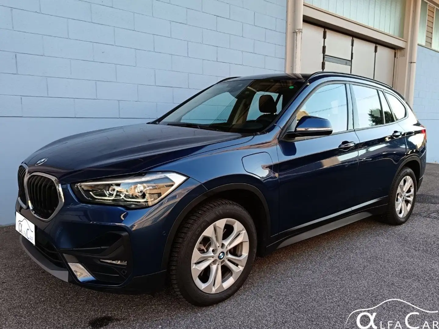BMW X1 xDrive25e Business Advantage Blu/Azzurro - 1