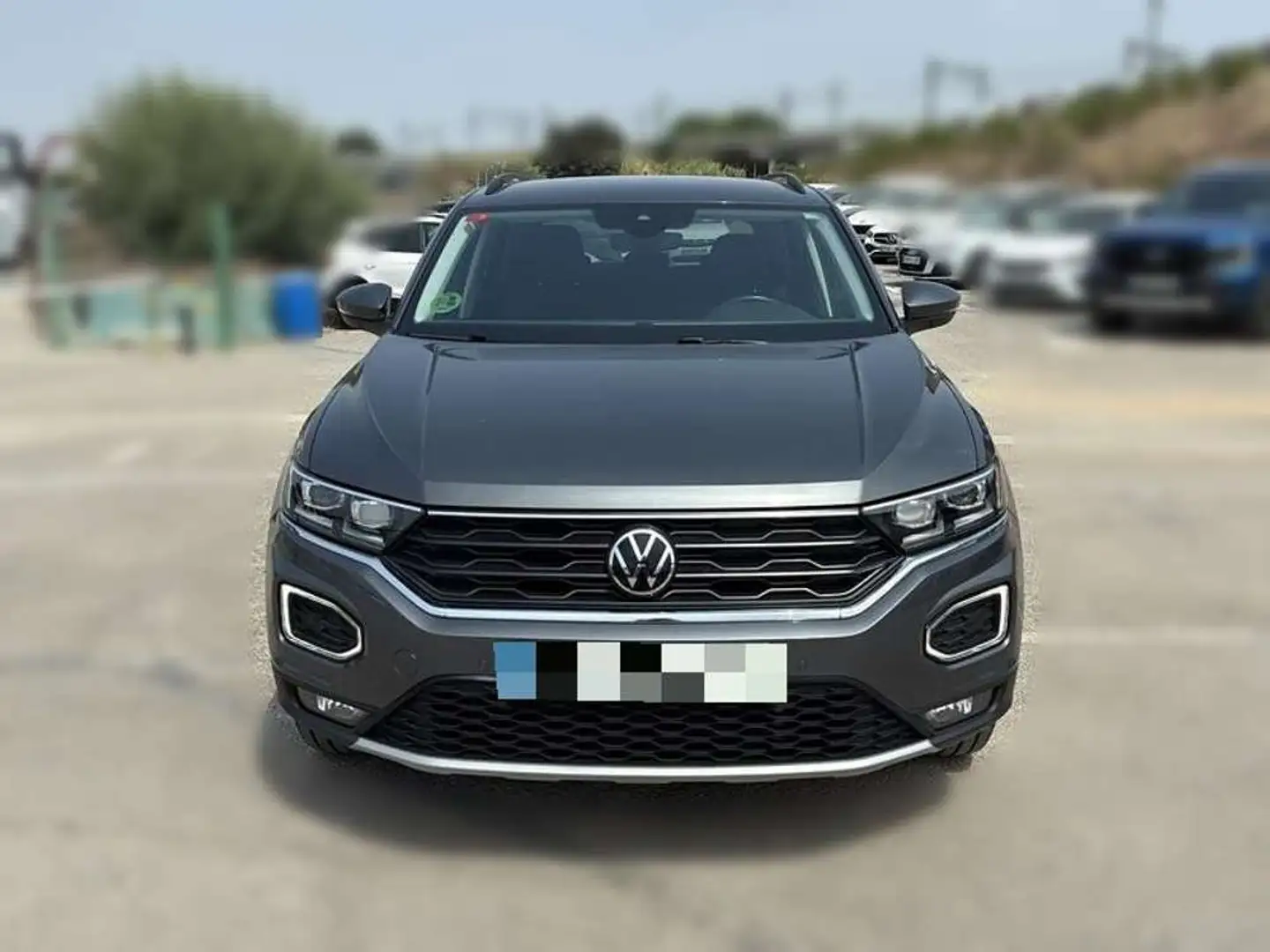 Volkswagen T-Roc 1.0 TSI Advance 81kW Gris - 1