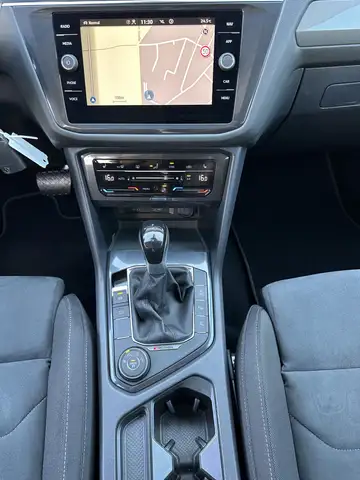 Volkswagen Tiguan Allspace view 16