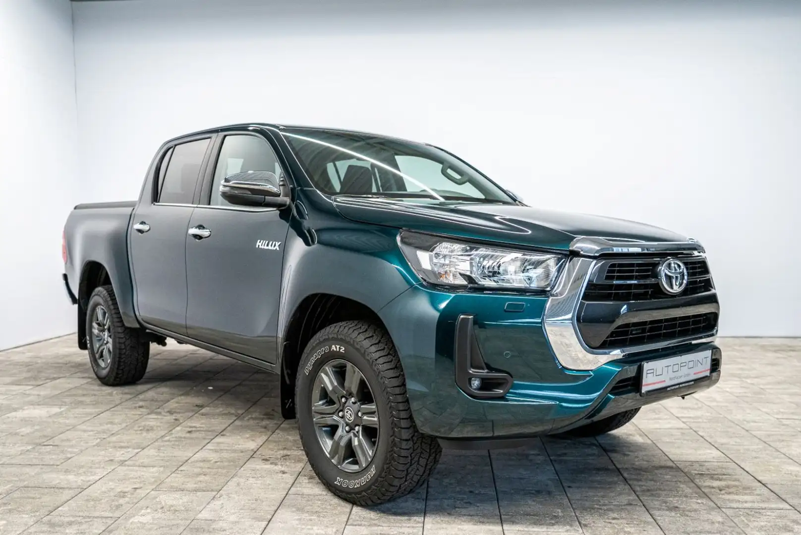 Toyota Hilux 2.8 D-4D 4x4 °RFK°SHZ°AHK°elektr. Rollo° Grün - 2