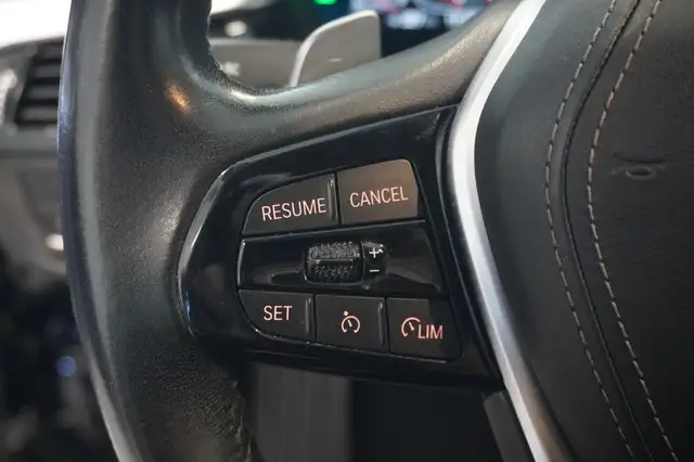 BMW 5 Series view 12