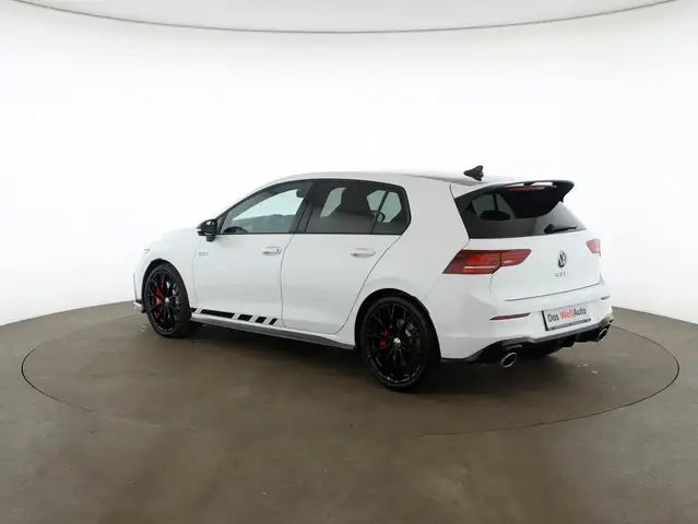 Volkswagen Golf view 5