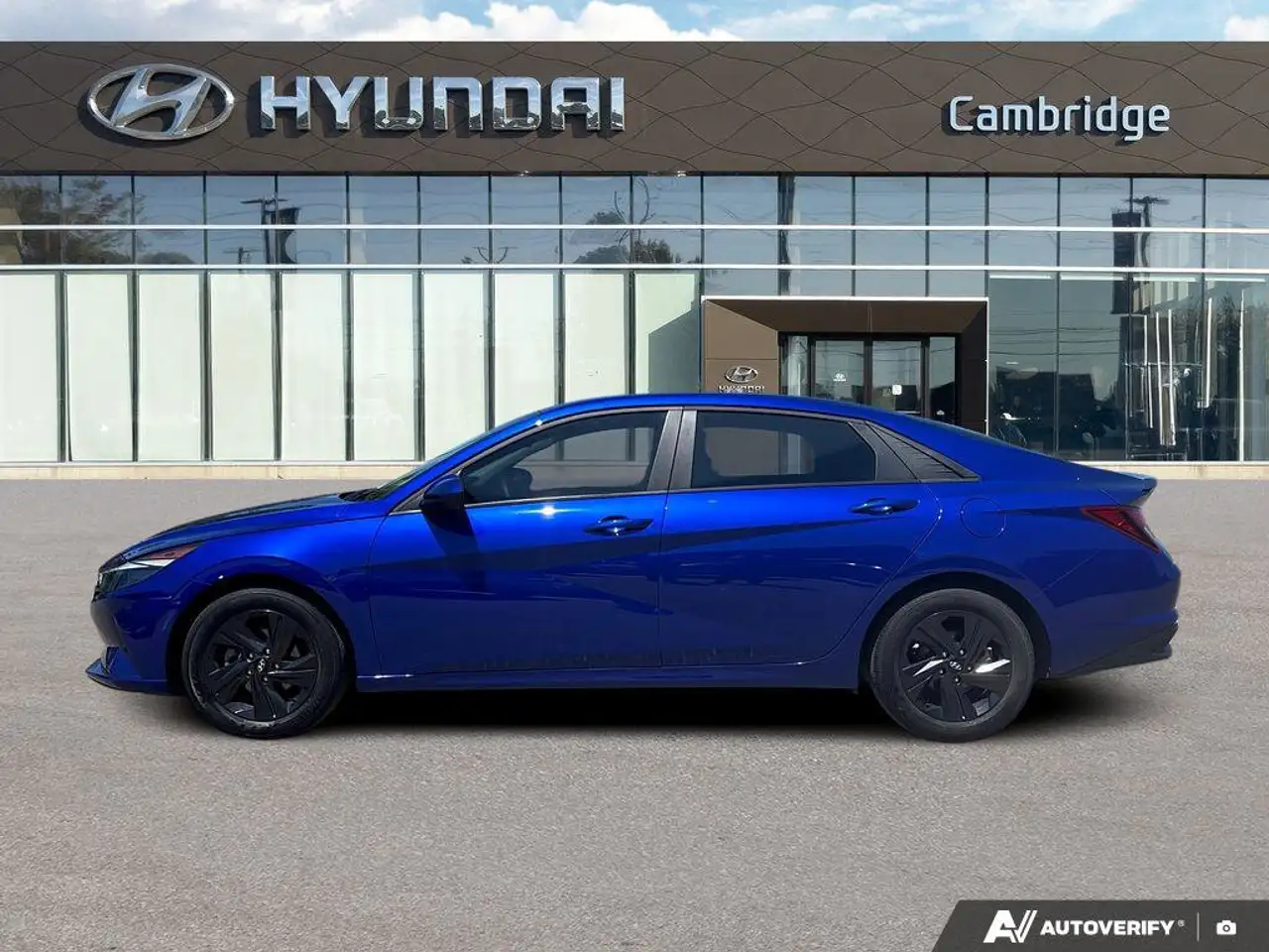 Hyundai ELANTRA снимка Hyundai ELANTRA