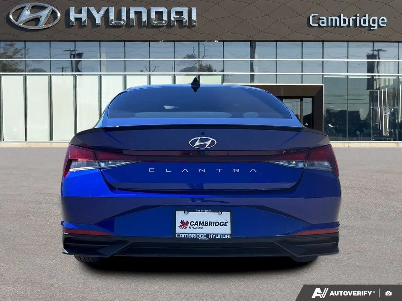 Hyundai ELANTRA снимка Hyundai ELANTRA
