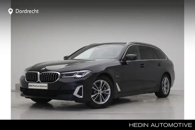 BMW 520 5-serie Touring 520e High Executive | Panorama | L