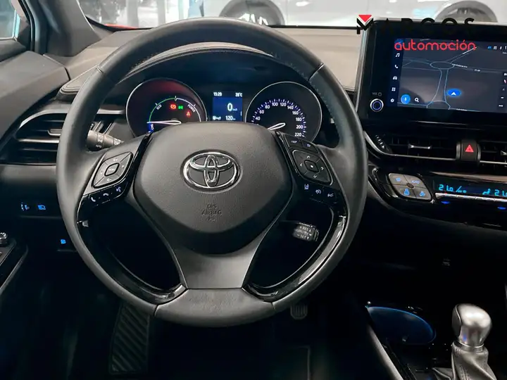 Toyota C-HR 2023, foto 13