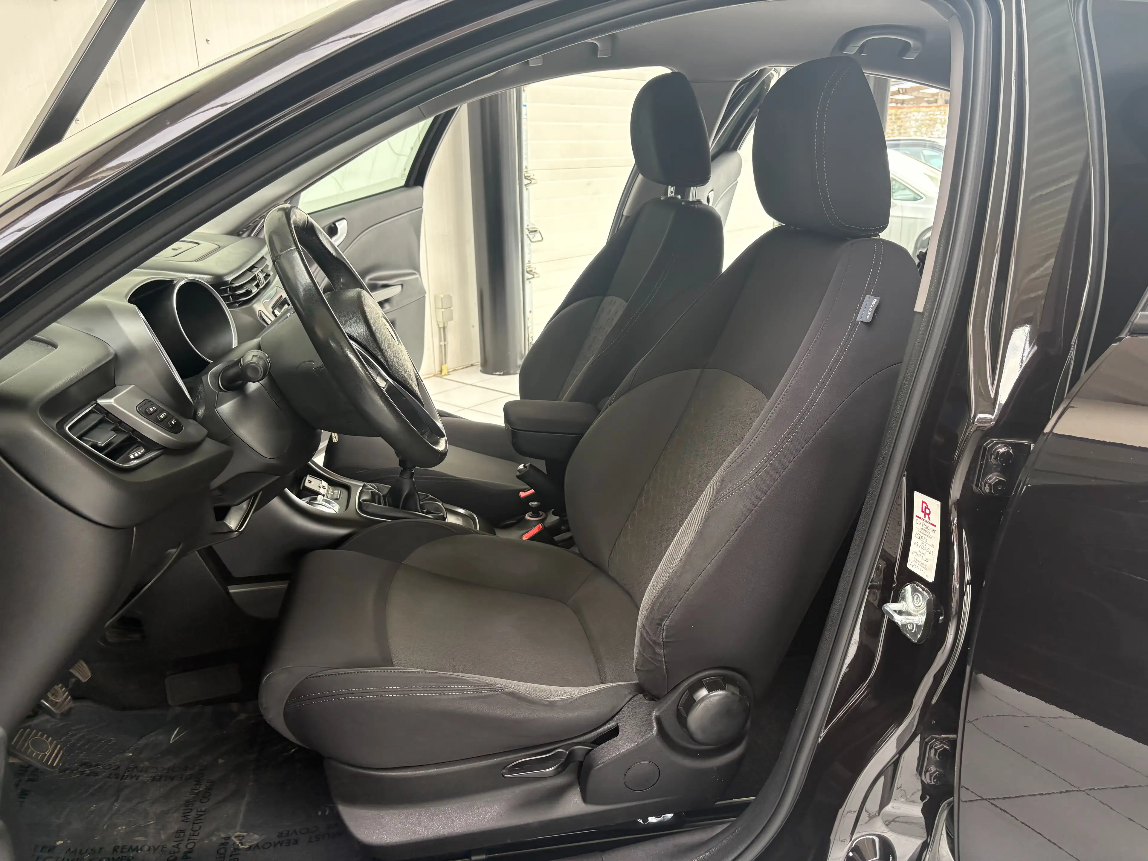 Alfa Romeo Giulietta Giulietta 1.6 JTDm *PDC * JANTES * 5 PORTES * — photo 14