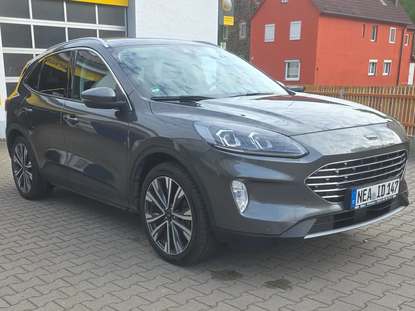 Ford Kuga Plug-In Hybrid Titanium im Hybrid 165KW Gris - 2