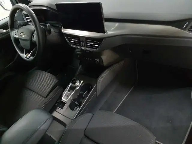 Ford Focus view 9