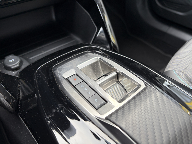 Peugeot e-2008 EV Allure 50 kWh Facelift model | 3 fase lader | L — photo 4