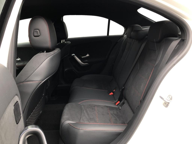 Mercedes-Benz A 180 Limousine AMG+MBUX+Night+Wide+Cam+LED+Navi — photo 8