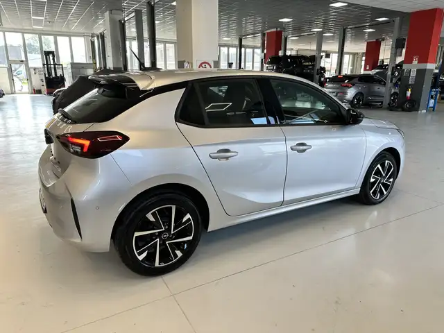 Opel Corsa view 3