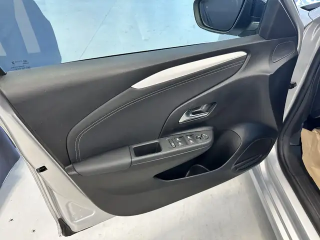 Opel Corsa view 7