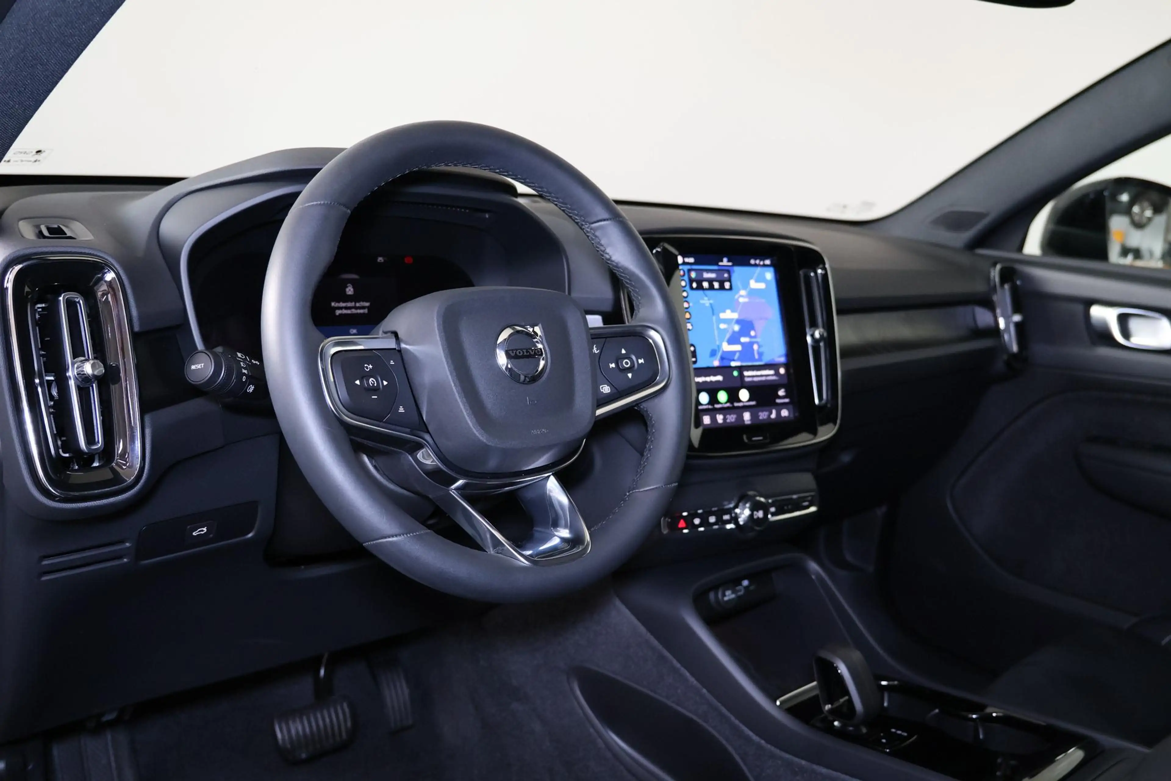 Volvo C40 Extended Range Plus 82 kWh - Panoramadak - Intelli — photo 13